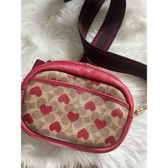 Coach Camera Bag Signature Canvas Heart Print Crossbody C8390 - Picture 7 of 10